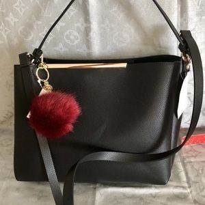 Brand New H&M Bag Bolso Cartera Nueva Con Pompon. Condition is New with tags.